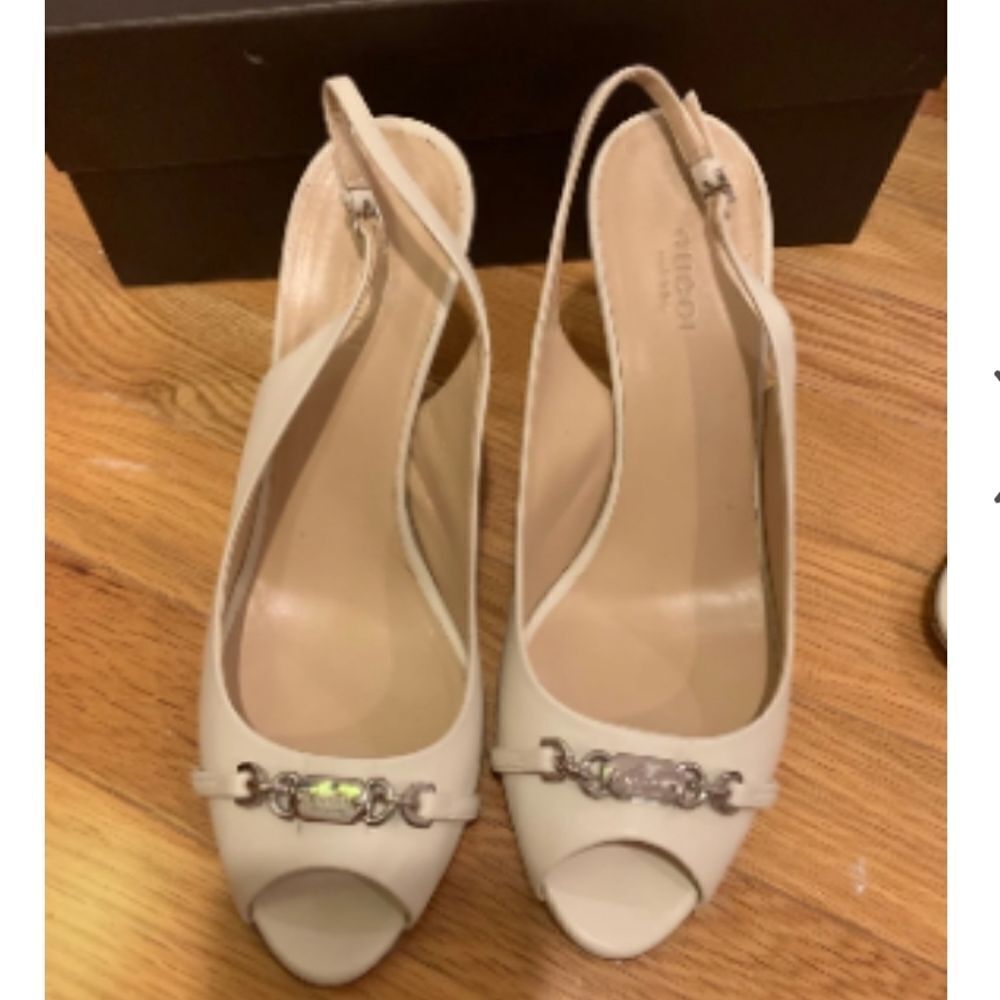 🆕️GUCCI horsebit cream peep toe pumps 3 1/2 inch heel👠 size 37.5
